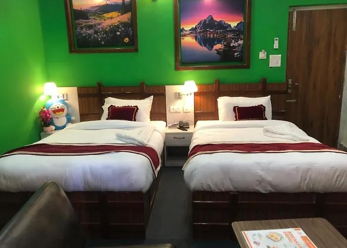 Apa Ammaa Lodge, Restaurant, And * Katmandu